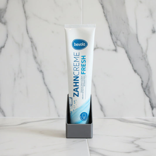 Zahnpastahalter in grau von Cr3Dator mit Zahnpastatube